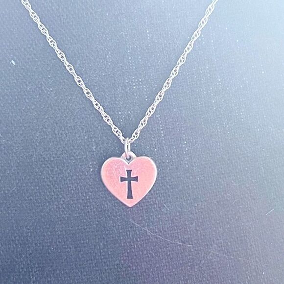 James Avery Retired Heart Cross Necklace Sterling 16” Chain w/ Box - Picture 2 of 6